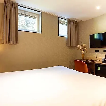 Dream Hotel 3*