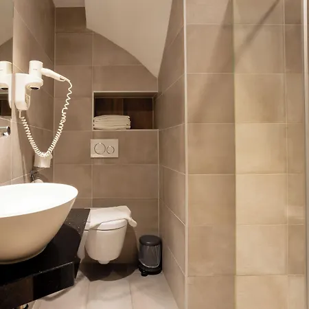 Dream Hotel