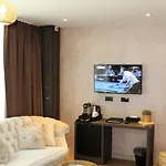 Dream Hotel 3*