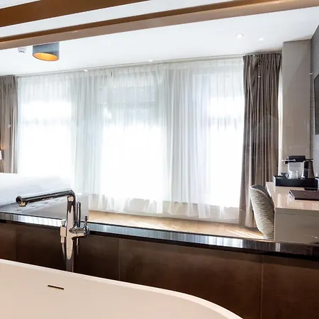 Dream Hotel 3*